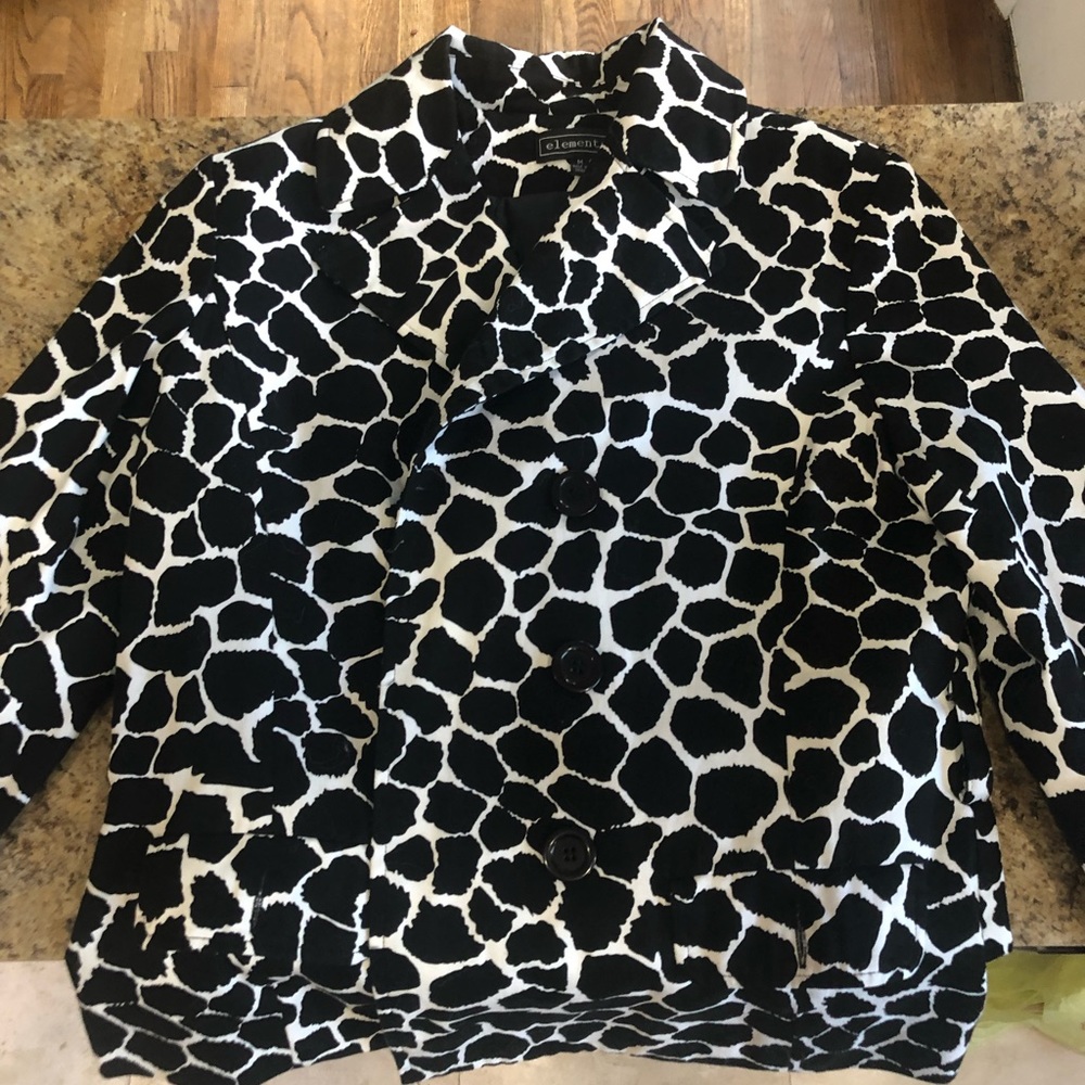 Womens giraffe print jacket